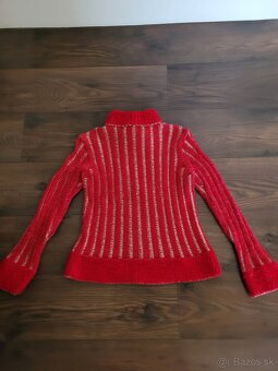 Červený sveter ku krku na zips do tvaru A. Veľkosť S, M, - 2