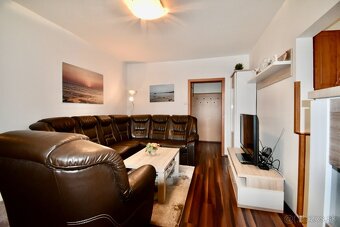 Presvetlený 3 izbový byt v perfektnej lokalite, zariadený - 2