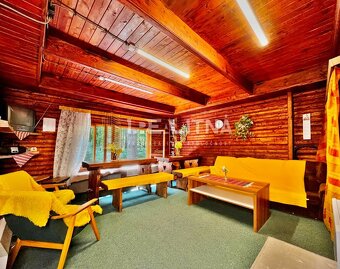 REKREAČNÁ CHATA V LESE NA KOVÁČOVEJ, 339 M2 - 2