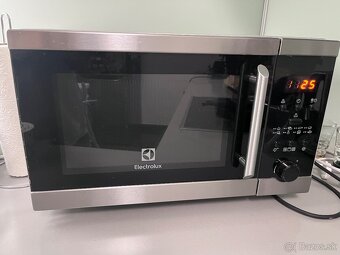 Elektrolux mikrovlnka - 2