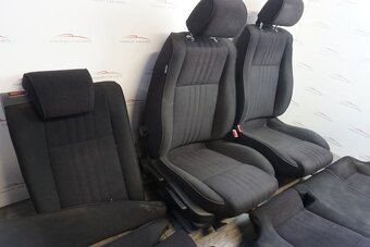 Predám sedadlá, tapacíry a interiér na ALFA ROMEO 159. - 2