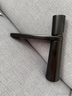 Predám vodovodnú batériu v čiernej farbe - 2