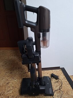 Tyčový vysávač Electrolux - 2