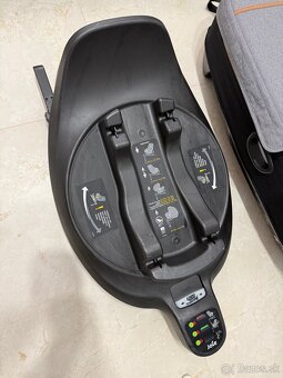 Vanička joie autosedacka + isofix - 2