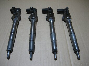 Vstrekovacie trysky 03L130277B pre 1.6 TDI CAY - 2