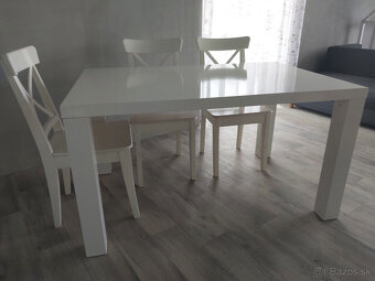 Jedálensky stôl pre 6 osôb - 2