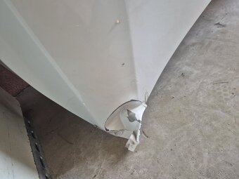 Predám kapotu bmw F30/F31/F32/F36 - 2