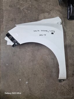 Dacia dokker/ lodgy predné blatníky originál - 2