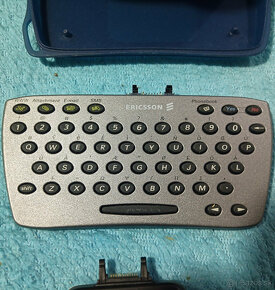 klávesnica + FM transmitter pre staršie mobily - 2