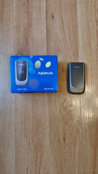 NOKIA 7020 - 2