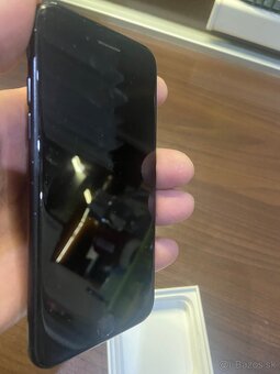 Predam iPhone SE2020, 64gb - 2