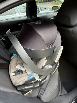 Cybex Aton 5 s isofixom - 2