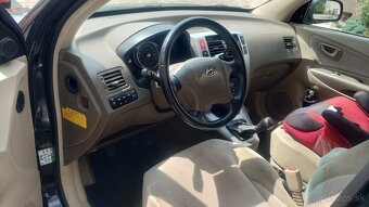 Hyundai Tucson 2.0 104kw benzín 4x4 - 2