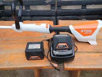 Akumulátorový vyžínač STIHL FSA 57 +2X AKUMULATOR A NABIJAČK - 2