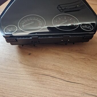 Tachometer,Cokpit, Budiky BMW3 F30 - 2
