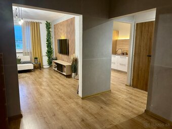 Predám 3i zrekonštruovaný, kompletné zariadený byt v CENTRE - 2