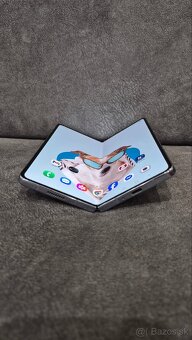Samsung galaxy Fold 5 - 2