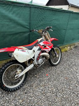 Predám Honda cr 250 - 2