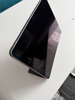 Apple 12,9-palcový iPad Pro (6. generácia) 256GB - 2