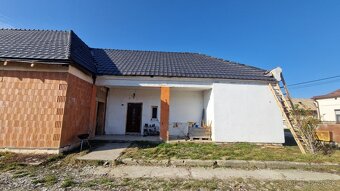 NA PREDAJ RODINNÝ DOM, POZEMOK 1041 M2 NEDED - 2