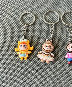 Prívesok labubu - 2