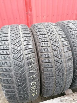 Zimne 215/55R17 Pirelli - 2