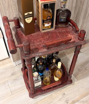 Barovy stolík - 2