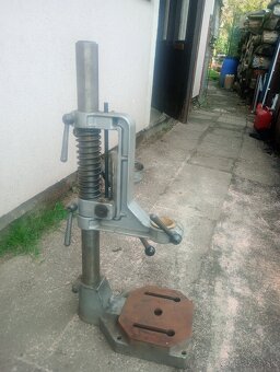 Stojan pod vrtacku - 2