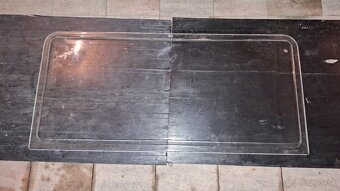 Predám okno na karavan - 2