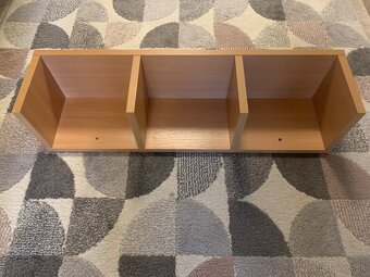 Predám závesnú policu - 2