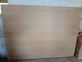 Drevotrieska table - 2