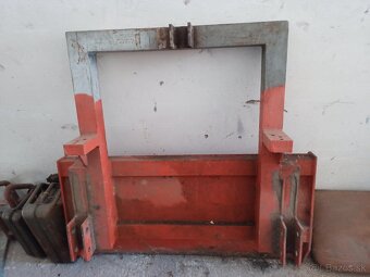 Zadná vzpera na traktor Zetor - 2