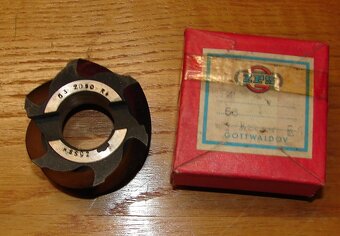 Freza  22 2050   d 63  (8 ks) - 2