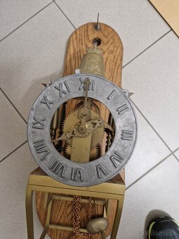 Starožitné hodiny bez zavazi - 2