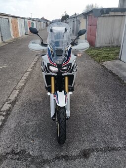 Honda Africa 1000 manuál - 2