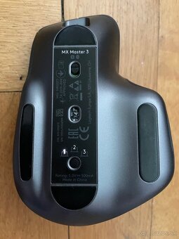 Logitech MX Master 3 Graphite - 2