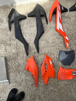 Predám plasty na KTM - 2