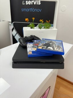 Playstation 4 Slim - 2