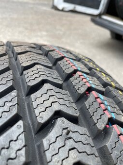 Nové zimné Semperit Van-Grip 2 205/75 R16 C 110R - 2