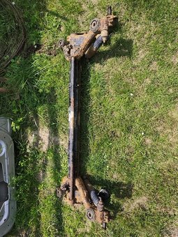 Predám zadnú nápravu Peugeot 206 - 2