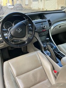 Predám Hondu accord 2.4 benz 148kw Top executive - 2