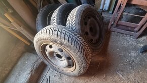 Pneu 155/70 R13 - 2