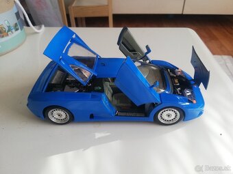 1:18 BUGATTI EB110 - 2
