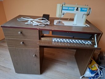 Šijací stroj Veritas - 2