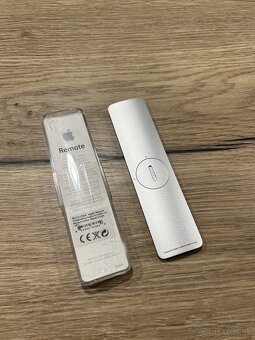 Apple Remote - 2