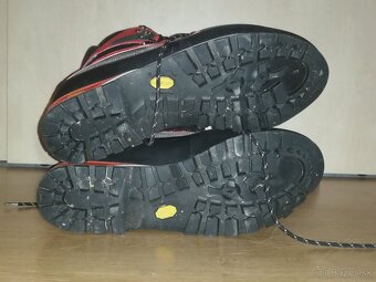 Turistické pánske topanky La sportiva, 47 - 2