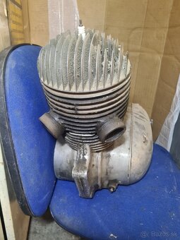 Motor jawa 250/353 kyvačka - 2