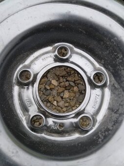 16" Peugeot originál. - 2