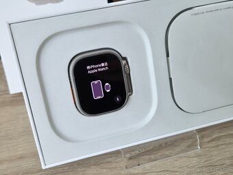 Apple Watch Ultra 2 49mm Titanium | VÝBORNÝ STAV - 2