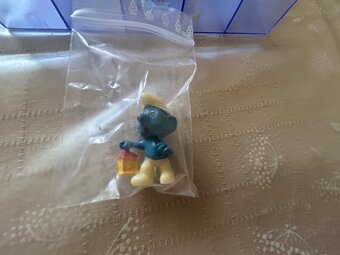 Ponúkam na predaj vzácnu postavičku z kinderka - 2